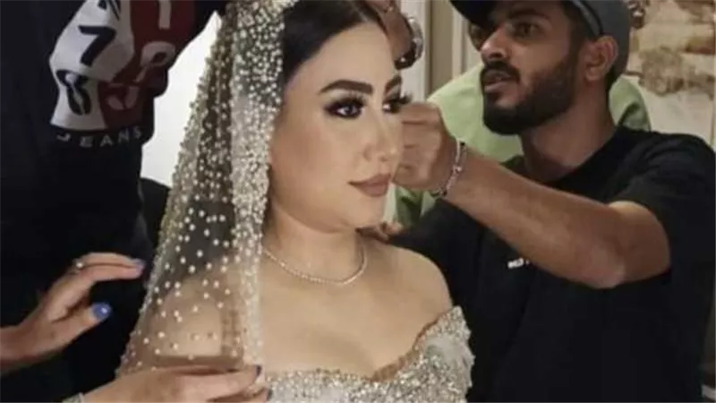 عليا الطلاق أبوظ الجوازة.. فيديو منتشر لغضب بوسي أثناء زفافها على هشام ربيع | شاهد