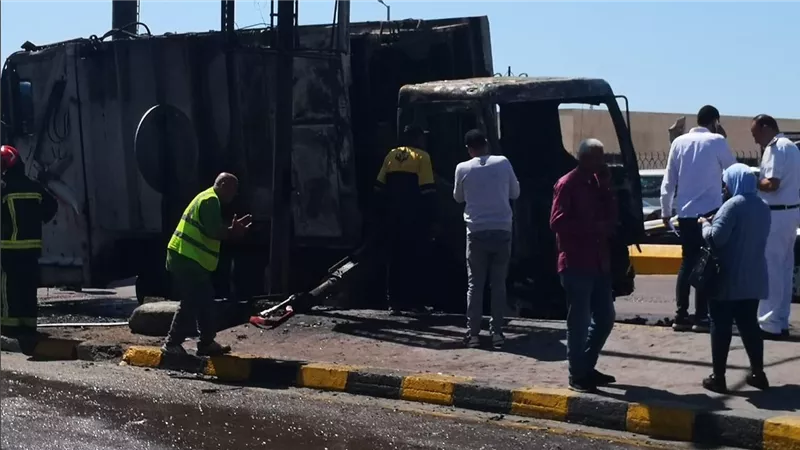 الانفجار طيره في الهوا.. موقف شجاع لفرد بالدفاع المدني على كورنيش الإسكندرية | شاهد