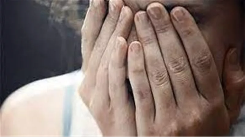 استدرجها بهذه الطريقة..السجن سنتين لعاطل هتك عرض طفلة بمدخل عقار بالإسكندرية