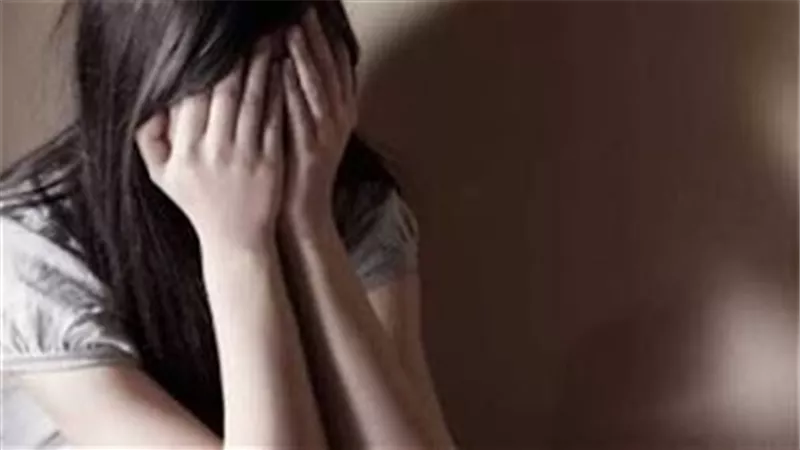 مأساة بسنت تتكرر في الإسكندرية.. طالبة تنهي حياتها بسبب ابتزازها بصور فاضحة