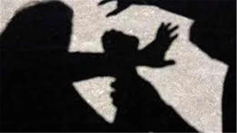 شعرت بحالة إعياء.. لماذا ادعت فنانة شهيرة اختطاف ابنة شقيقها؟