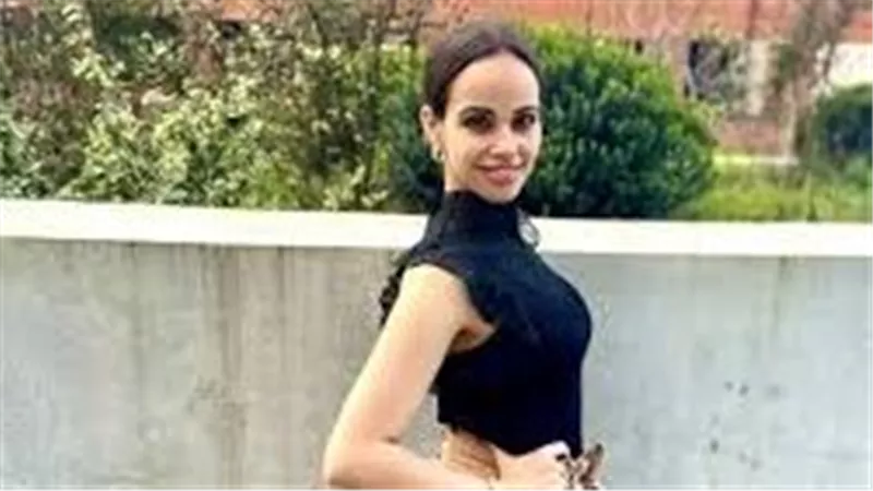 شريكي في الجيم.. نور عمرو دياب تنشر صورة رومانسية مع خطيبها قبل الزفاف | شاهد