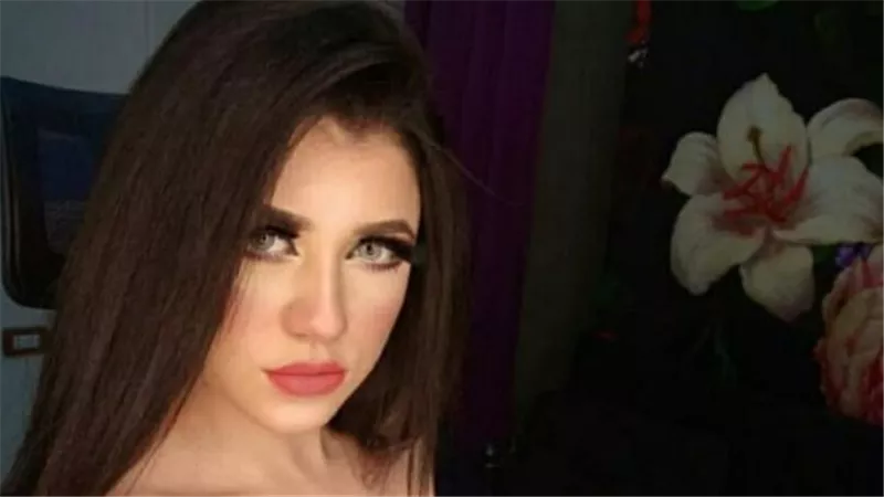 علقة للمتهم قبل تسليمه للشرطة..مقاطع صادمة جديدة لذبح طالبة المنصورة على يد زميلها | فيديو
