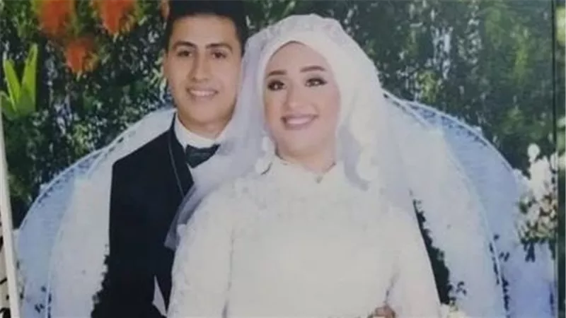  وقف بجوار الجثة ببرود أعصاب.. فرد أمن حلوان صفع والدته وسدد لزوجته 20 طعنة