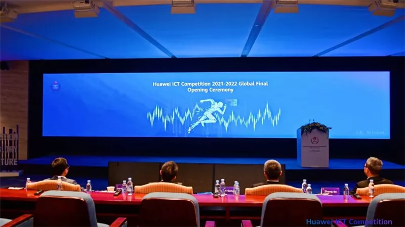 فريقان مصريان يشاركان في نهائيات مسابقة هواوي العالمية لتكنولوجيا المعلومات والاتصالات 2021 – 2022