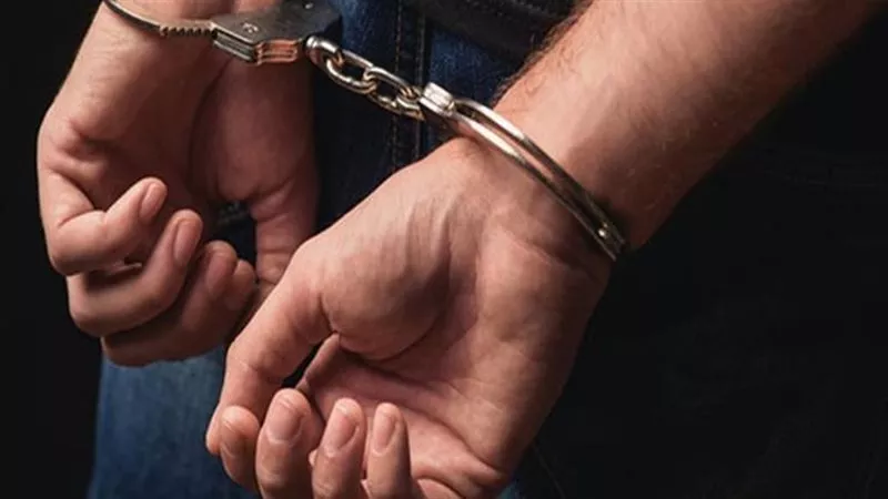 ضربها بالمشرط وفشل في التخلص من حياته.. تفاصيل صادمة في محاولة طبيب المنصورة قتل زوجته