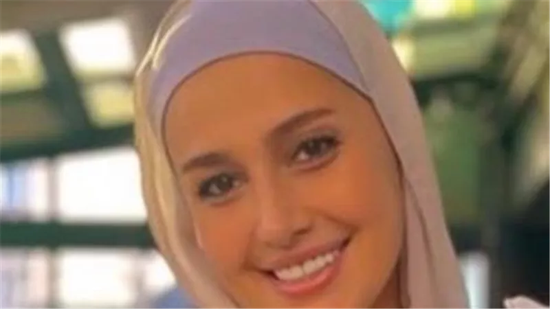 بسبب الحجاب.. حلا شيحة تحذف صورة ابنتها بعد الهجوم عليها | شاهد