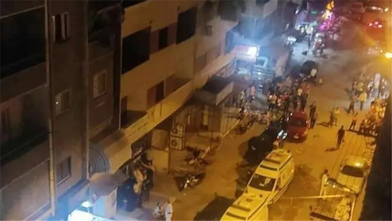 الأب والأم حضنوا الطفلين.. تفاصيل صادمة في وفاة أسرة كاملة في حريق شقة بعين شمس
