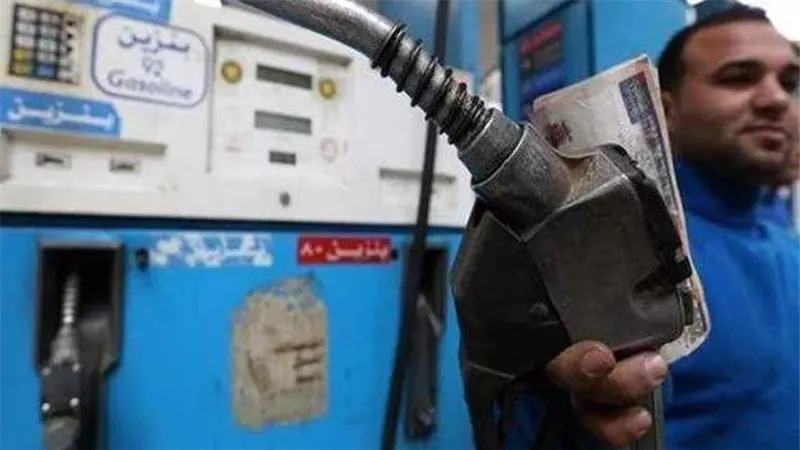 3 أسباب.. لماذا رفعت الحكومة أسعار البنزين والسولار؟