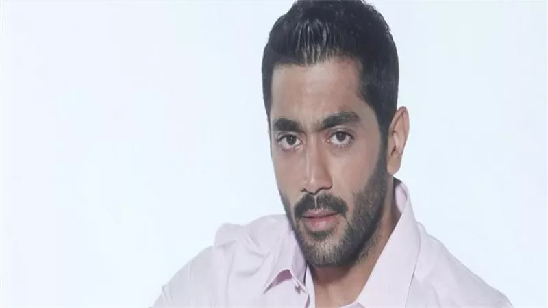 قررت أكون على الصراط المستقيم.. الفنان أحمد فلوكس يعلن توبته 