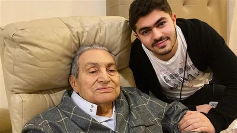 أكثر من 100 لكمة على ظهري ورأسي.. تفاصيل صادمة في اتهام مواطن لحفيد مبارك بالاعتداء عليه | شاهد