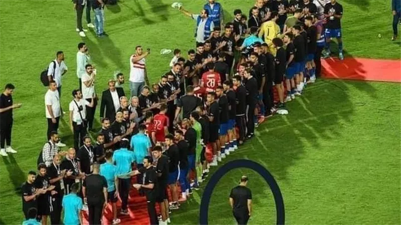 «دى حركة بلدي.. إيه السودا ده كله»..هجوم ناري من عمرو أديب على سيد عبد الحفيظ 