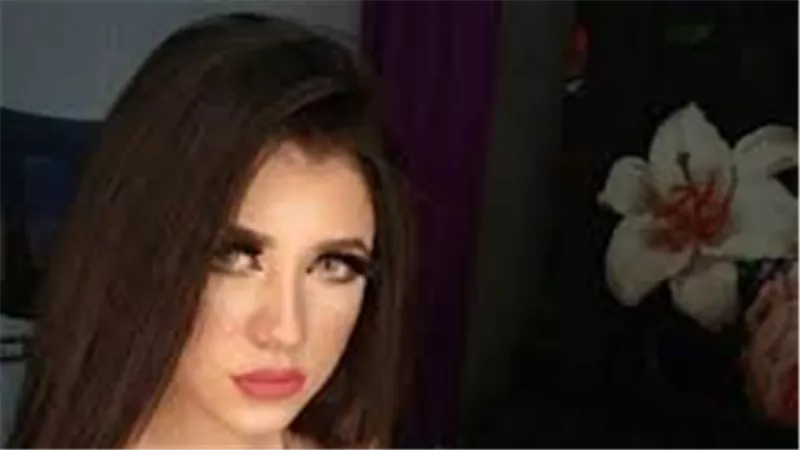 قتيلة جامعة المنصورة.. صورة لـ نيرة أشرف مع ممثل شاب تثير الجدل | شاهد