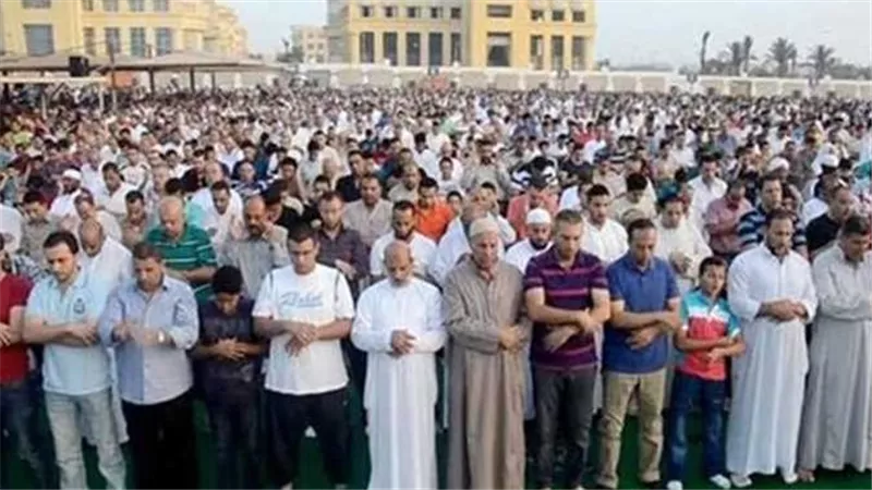 بيان عاجل للحكومة بشأن صدور قرار إلغاء إقامة صلاة عيد الأضحى بالساحات 