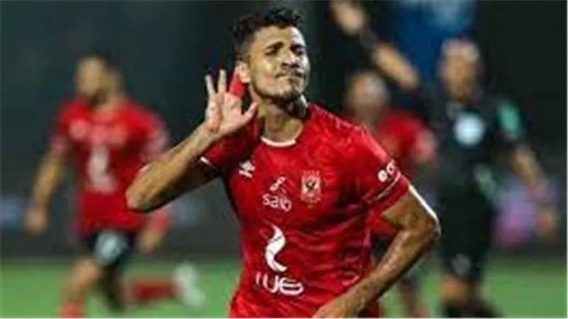 مبلغ مالي ضخم.. هل ينجح الزمالك في خطف محمد شريف مهاجم الأهلي؟