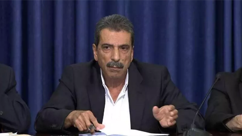 قيادي في فتح يحذر من محاولات حمساوية لتسييس التحركات النقابية في الضفة