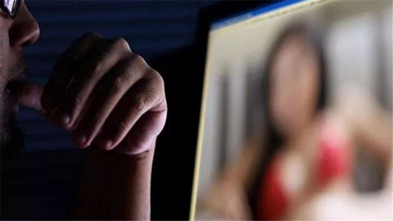 أرسل لها صورا فاضحة..تفاصيل مثيرة في ضبط متهم قام بالتشهير بسيدة الدقهلية