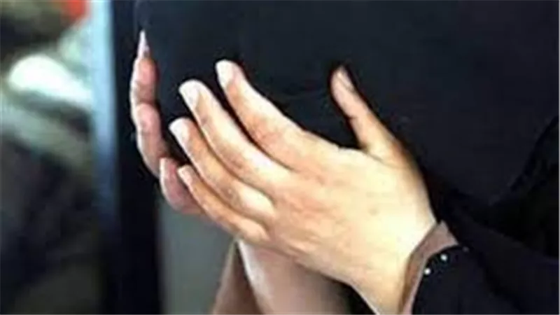 قالي يا خاينة فدفنته تحت السرير.. كيف تخلصت مهندسة إمبابة من زوجها بسبب الشك؟