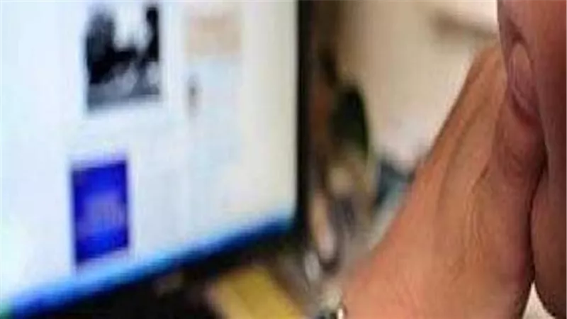 بتعرف شباب على النت..اعترافات مثيرة للقهوجي المتهم بطعن زوجته في المنوفية