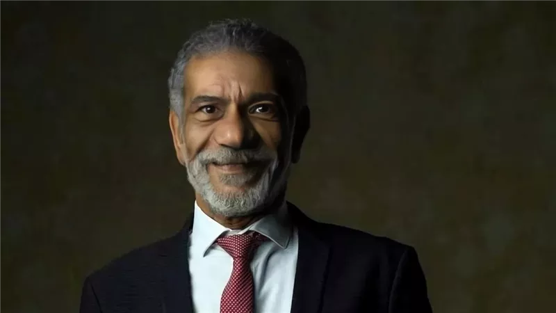 غيبوبة أم تسمم؟.. تفاصيل الحالة الصحية للفنان سيد رجب ودخوله المستشفى
