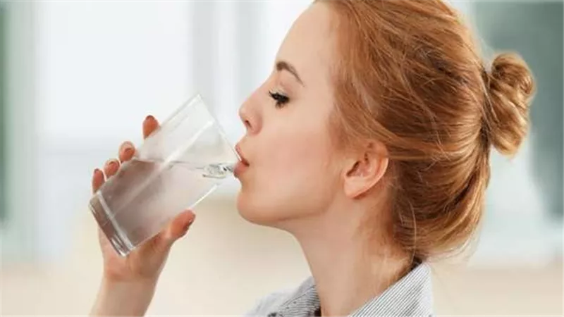احرص عليه.. مشروب تناوله صباحا يساعد في إطالة العمر