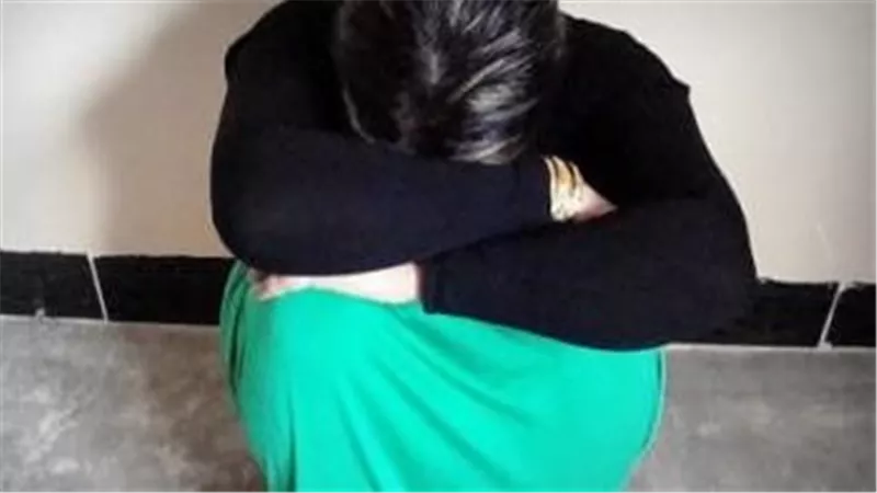 الكاميرات فضحتهم..التفاصيل الكاملة لمقتل زوج خمسيني على يد زوجته وعشيقها