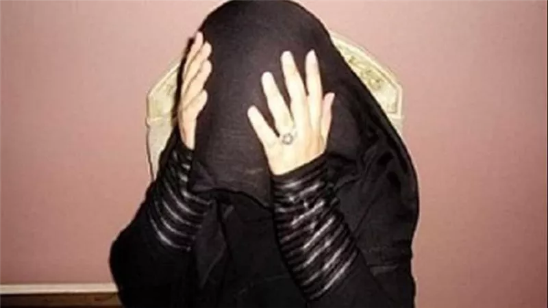 المرأة اللعوب.. سافر الزوج للإنفاق عليها فأنجبت طفلة من الحرام 