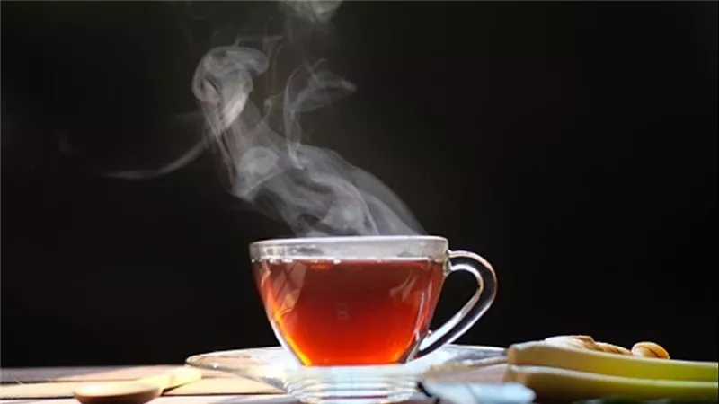لن تتوقع.. ماذا سيحدث لجسمك عند التوقف عن شرب الشاي؟
