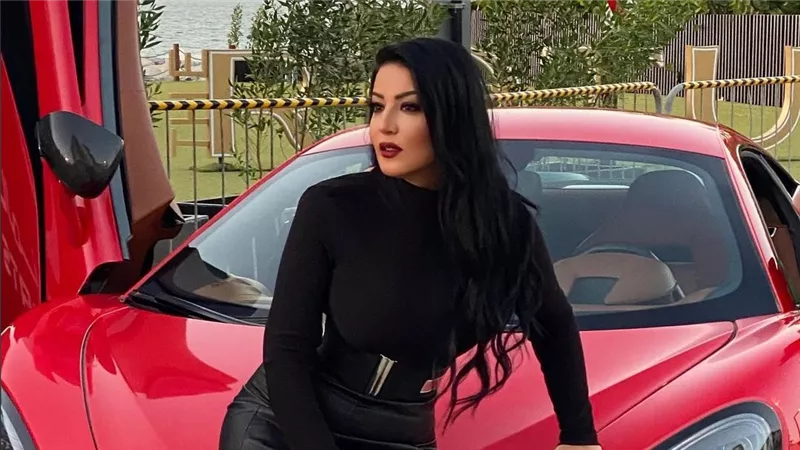 سمية الخشاب: أنا مستعدة أحل مشاكل أوكرانيا وروسيا