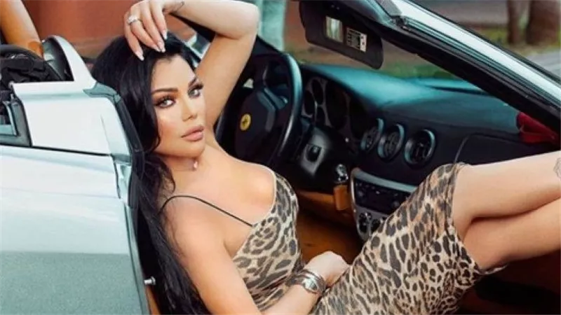 سعر خيالي.. هيفاء وهبي تثير الجدل بساعة لن تتوقع ثمنها | شاهد