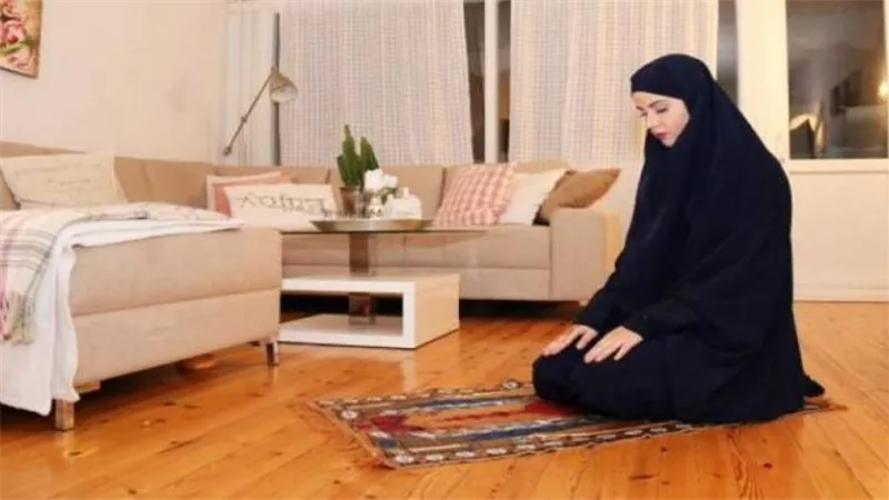 الإفتاء تجيب.. هل يجوز أداء صلاة الضحى قبل الظهر مباشرة؟ | شاهد