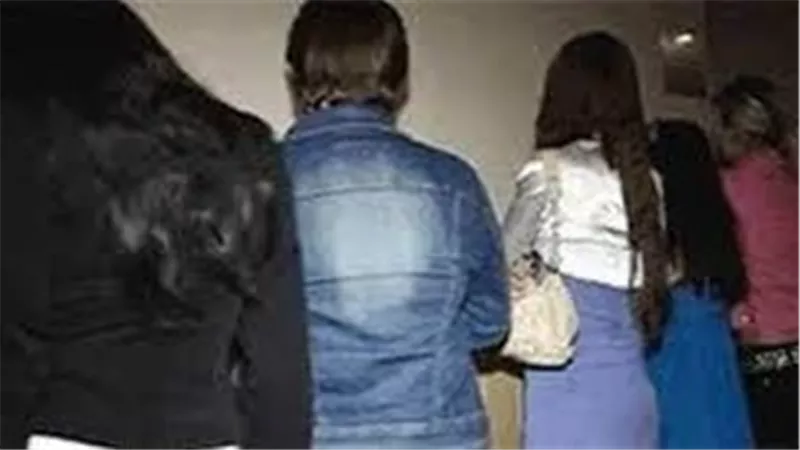 اتمسكوا في الشارع.. تفاصيل جديدة في سقوط شبكة تبادل الزوجات وحفلات الجنس الجماعي بالمنصورة