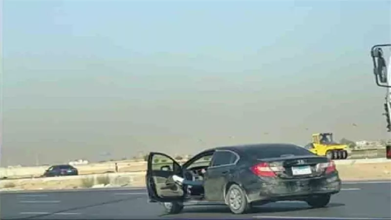 ظهور علامات تناوله مواد كحولية.. تفاصيل ضبط المتهم بقيادة سيارة برعونة شديدة بالقاهرة | فيديو
