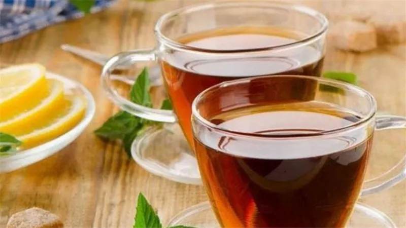  أضرار خطيرة.. هذا ما يحدث لجسمك عند شرب الشاي بعد الطعام وعلى الريق