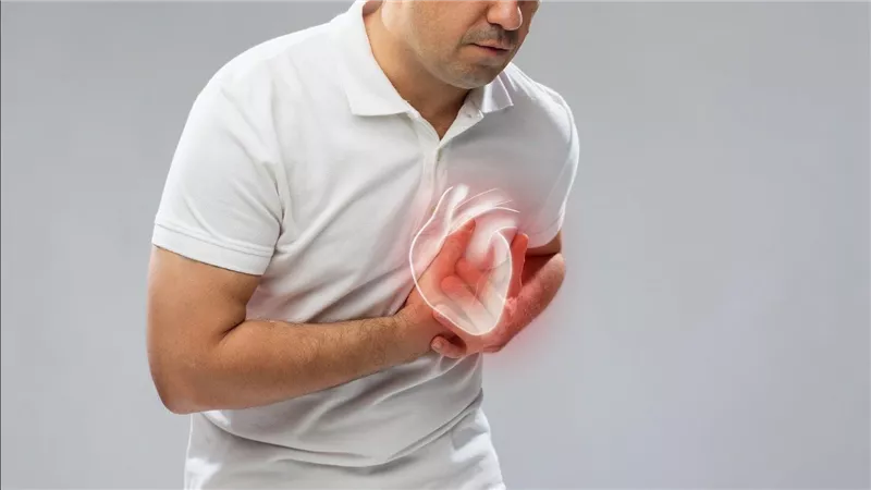 تظهر عند الاستيقاظ.. 3 علامات غير متوقعة تكشف الإصابة بـ نوبة قلبية صامتة