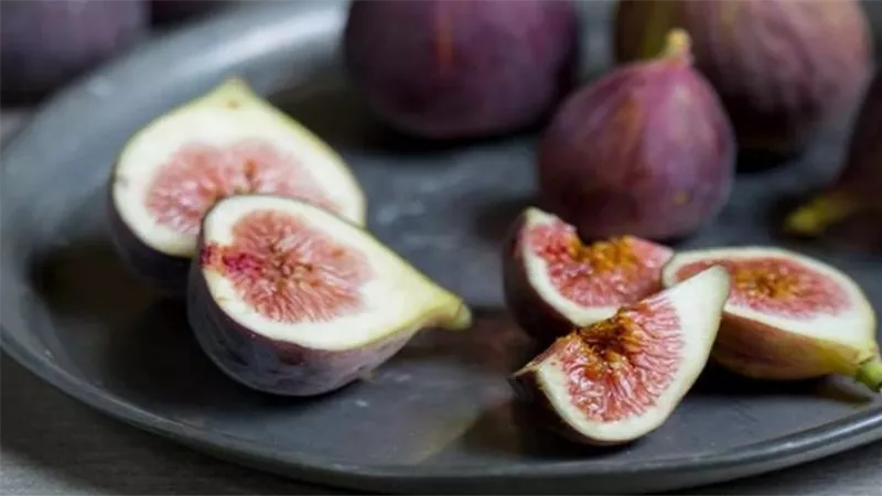 احرص عليه..كل ما تريد معرفته عن لبن التين وفوائده لعلاج الأمراض الجلدية