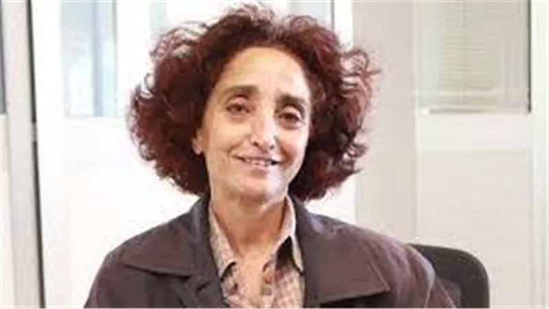 بعد تسريب صورتها عارية.. من هي الفنانة فاطمة بن سعيدان ؟ | شاهد