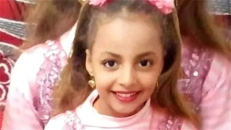 قتلتها وحطتها فى شوال.. تفاصيل صادمة في تخلص فتاة من طفلة وإلقاء جثتها بترعة بقنا