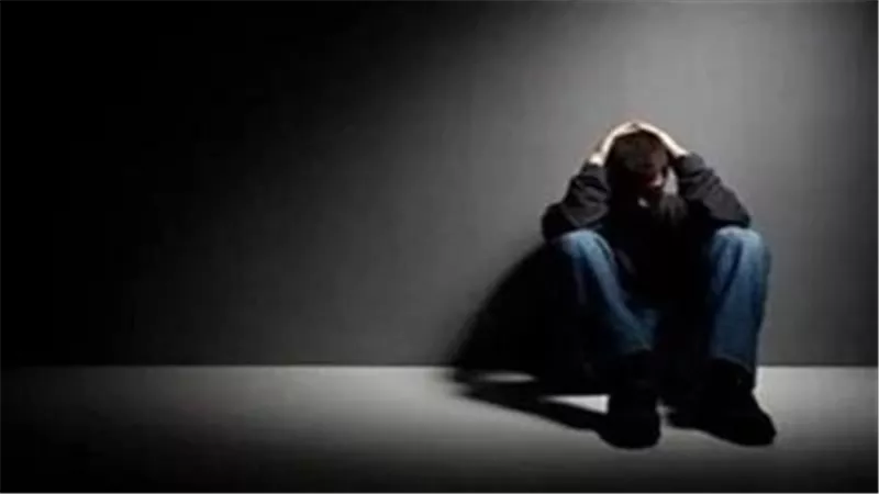 كسروا عيني قدام مراتي.. اعترافات قاسية لـ زوج أمام النيابة