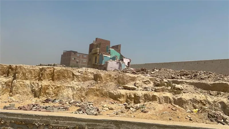 هدم مقابر وعقارات ونقل السكان.. خريطة الإزالات في محافظة القاهرة