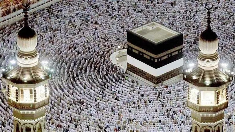 رد سعودي يحسم الجدل.. القصة الكاملة لتأشيرة العمرة بـ 4400 جنيه 