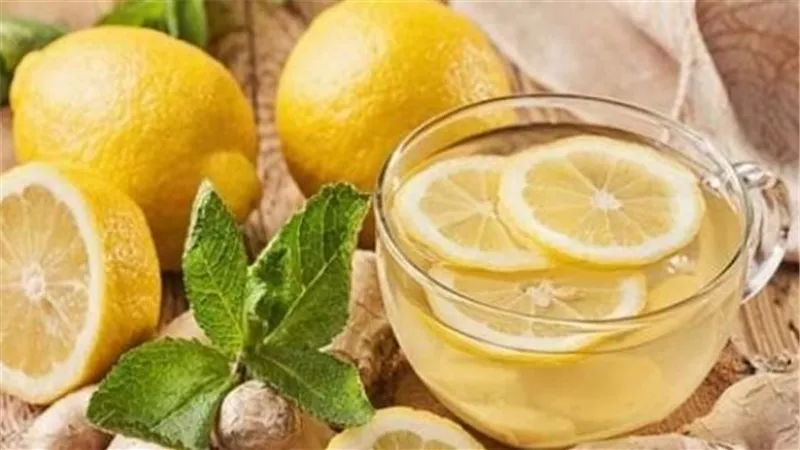 حل سحري لمواجهة 11 مشكلة صحية.. فوائد الليمون على الريق