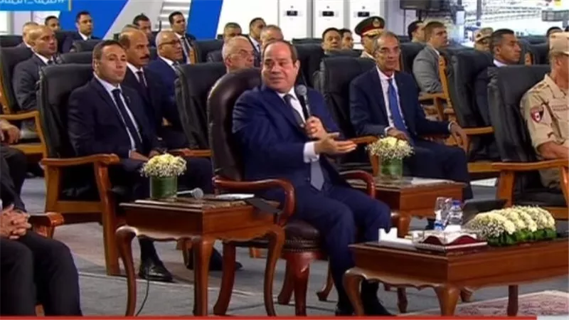 محدش شجعنا من 5 سنين.. الرئيس السيسي يصارح المصريين بتفاصيل مشروع الرمال السوداء