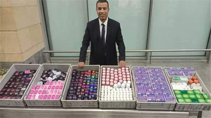 بمطار برج العرب.. تفاصيل إحباط تهريب ألعاب جنسية ومستحضرات تجميل قادمة من تركيا | شاهد