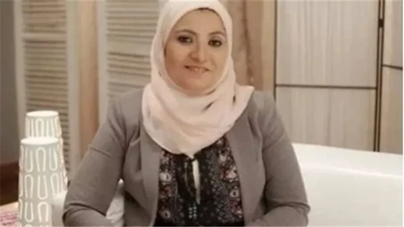 مفاجأة.. مهنة هبة قطب الحقيقية تثير ضجة على الفيسبوك