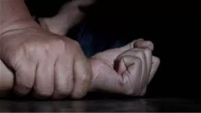 علاقة غير شرعية وطفل.. القصة الكاملة لمقتل سيدة على يد أشقائها بعد حملها سفاحا