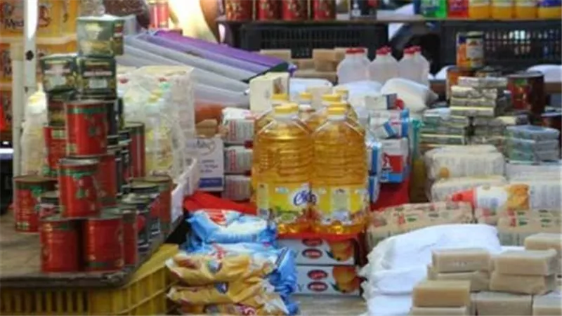 بعد ارتفاع سعر الدولار.. حقيقة زيادة أسعار السلع الغذائية في مصر 