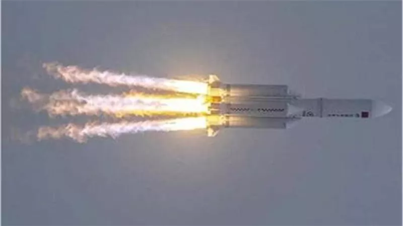معهد الفلك يكشف موعد سقوط الصاروخ الصيني الخارج عن السيطرة على الأرض
