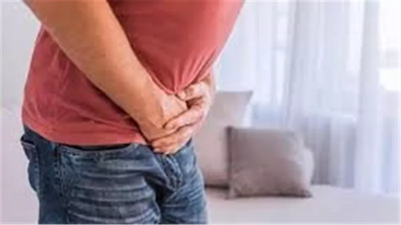 راقب صحتك.. 8 علامات تنذر بالإصابة بسرطان البروستاتا