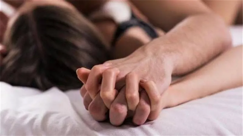 جبروت امرأة.. سامية ارتبطت عرفيا رغم زواجها ومارست الرذيلة أمام الزوج قبل قتله